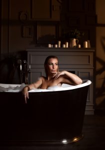 Instagram model Belle Delphine is selling her own bath water for $30 -  PopBuzz