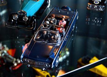 50-year-old Newspapers Debunk JFK Conspiracy Theory