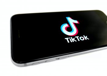 TikTok Reveals Surprise Twist in Mother/Daughter Pregnancy Tests