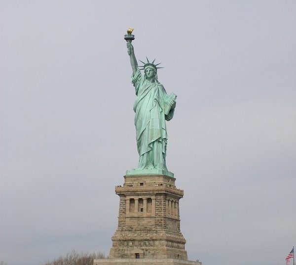 Заказать статую по