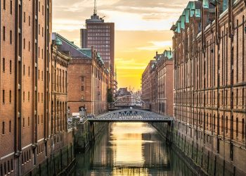 Thieves Steal an Entire Bridge, Leave Cops Confused