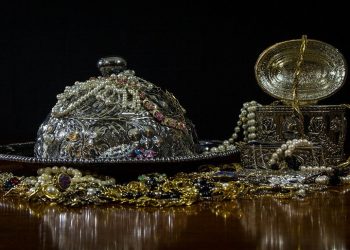 5 of the Largest Ancient Treasure Troves Ever Found