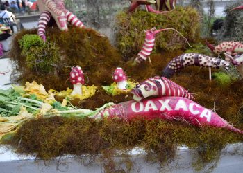 7 Unusual Christmas Traditions Both Past and Present