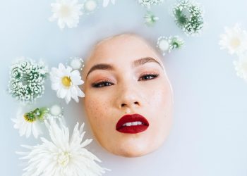 8 Insane Modern Beauty Treatments (You Really Shouldn’t Try)
