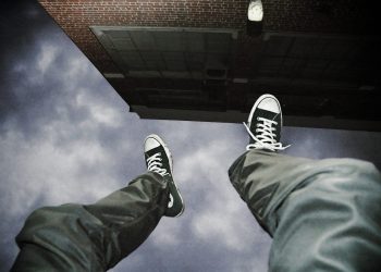 Conspiracy Theory About Gravity Failing Today for 7 Seconds Proves to Be False