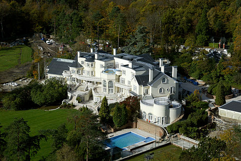 10 of World's Most Insanely Luxurious Houses - luxurious house, amazing houses - Oddee