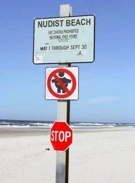 12 Funny Signs Found At The Beach Beach Signs Funny Beach Oddee