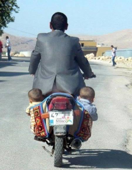12 Most Reckless People on Motorcycle - Oddee