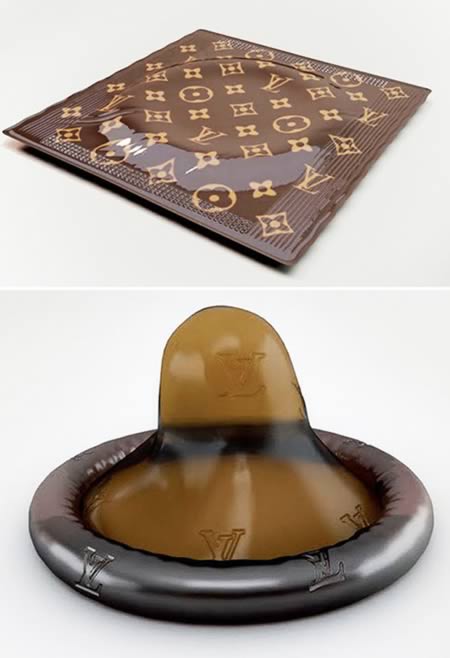 12 Wackiest Louis Vuitton Copycats - copycats, bad copy - Oddee