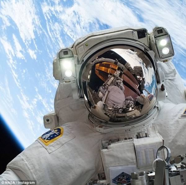 12 Most Extreme Selfies Selfies Selfie Olympics Internet Trend Media Trend Oddee