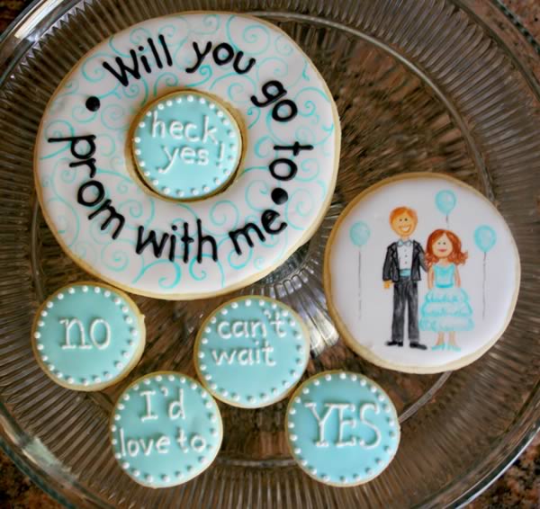 14 Coolest Promposals Oddee 14-coolest-promposals-oddee