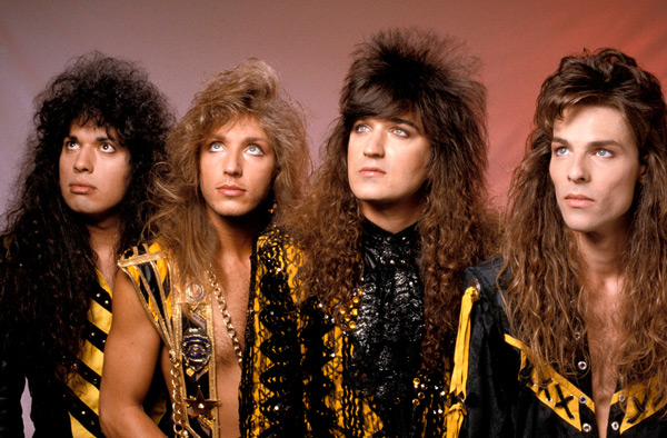 15 Awkward Band Photos Oddee 15-awkward-band-photos-oddee