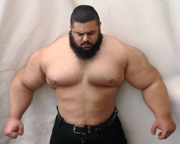 8 Really Strong Men That Look Like They Re Straight Out Of A