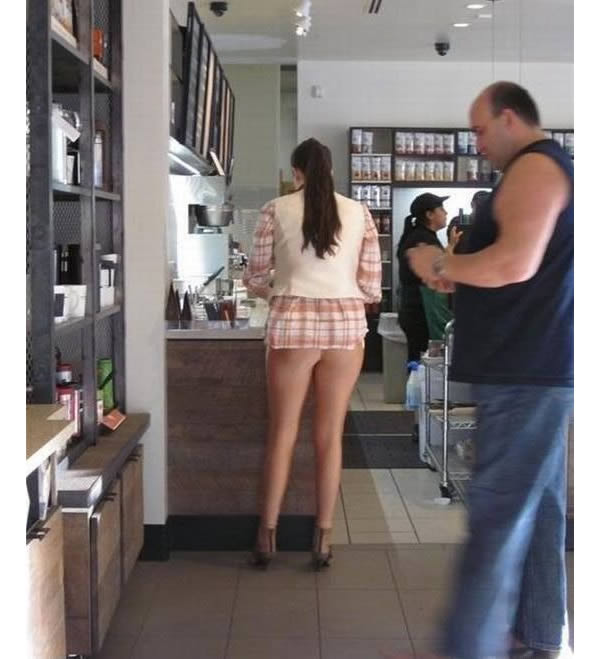 Naked starbucks girls — img 1