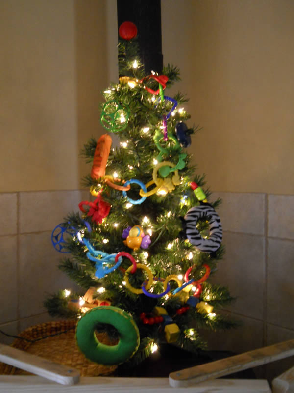 12 hilarious child and pet proof christmas trees oddee 12 hilarious child and pet proof christmas trees oddee