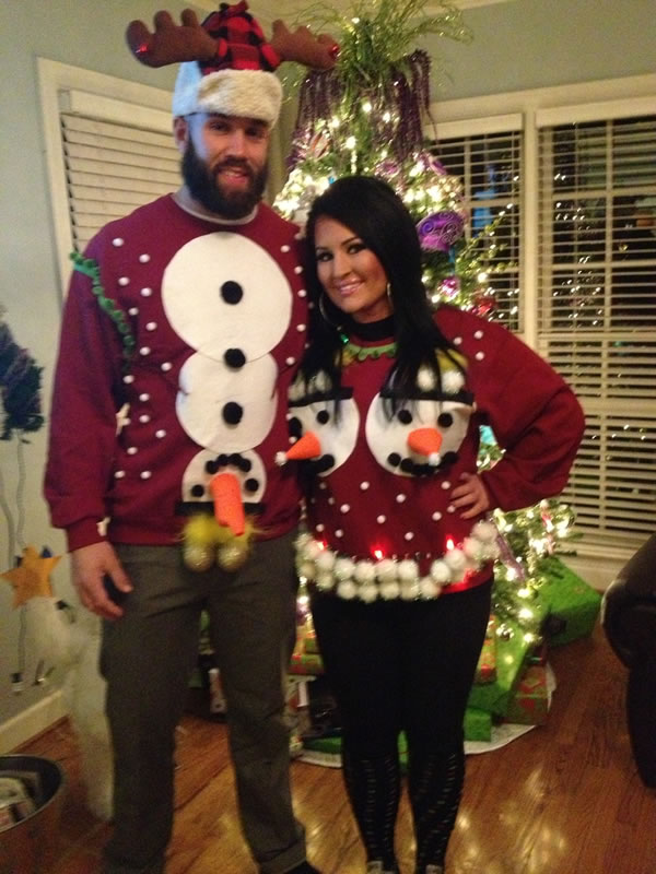 12 Hilarious Ugly Christmas Sweaters for Couples - Oddee