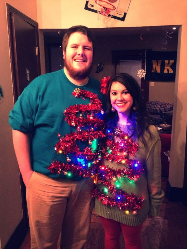 12 Hilarious Ugly Christmas Sweaters for Couples - Oddee