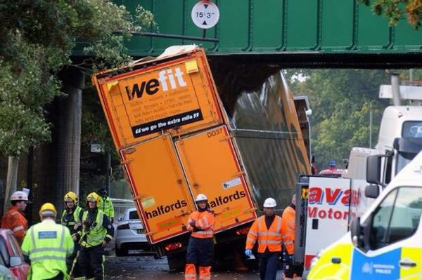pic On The Road To Success There Are No Shortcuts Truck 12 hilariously ironic photos truck