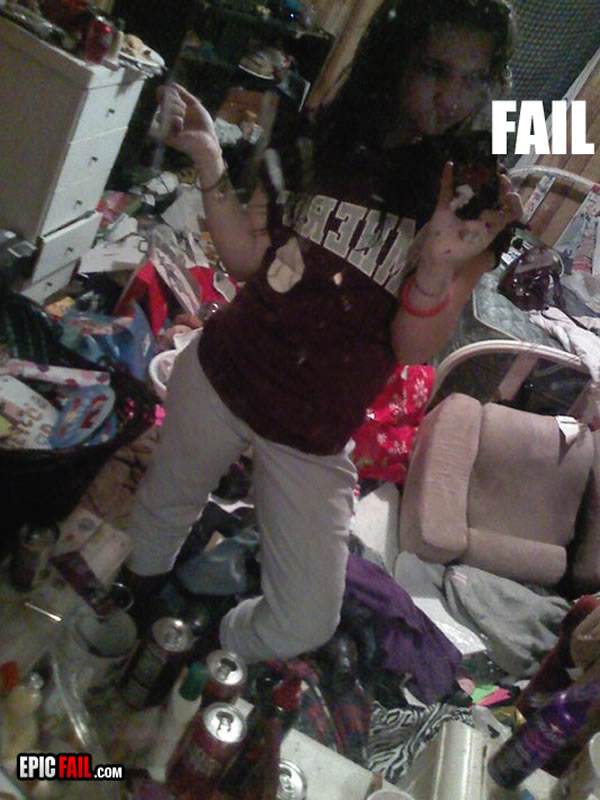 12 Sexy Selfie Fails With The Worst Backgrounds Oddee