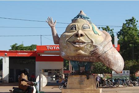 12 of the World's Ugliest Statues - ugly statues - Oddee
