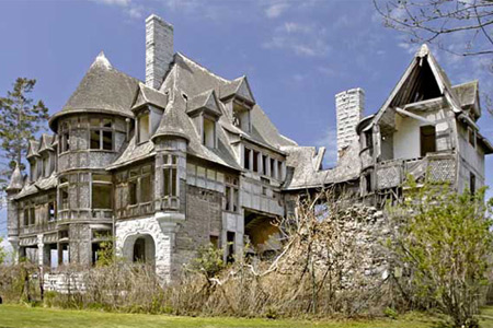Abandoned Mansions: 10 Creepy Abandoned Mansions - Oddee
